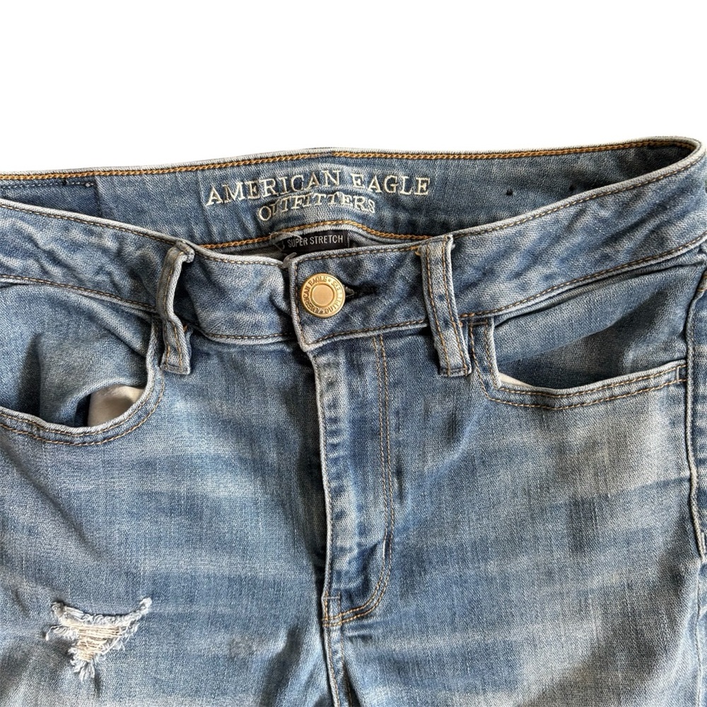 AE Distressed Blue Jeans - Picture 4 of 5
